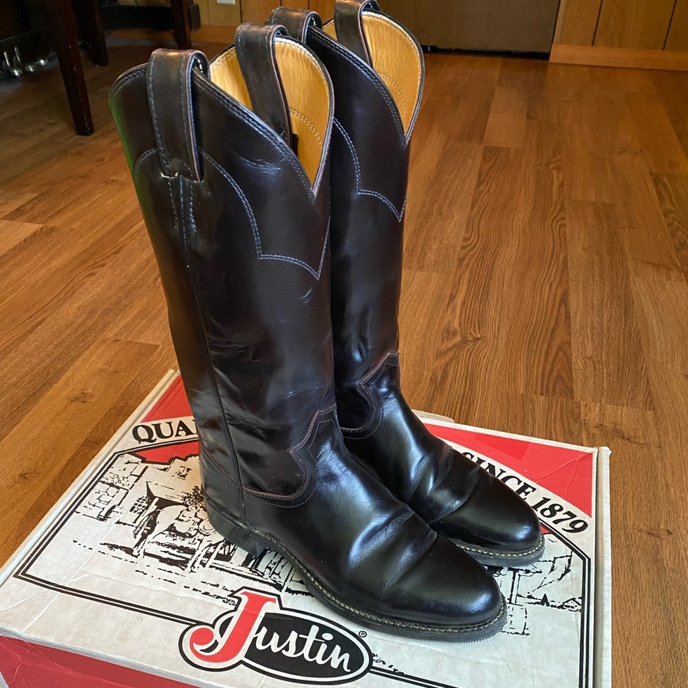 Justin Boots Women’s Dark Wine Melo-Veal Genuin  Leather Western Boots